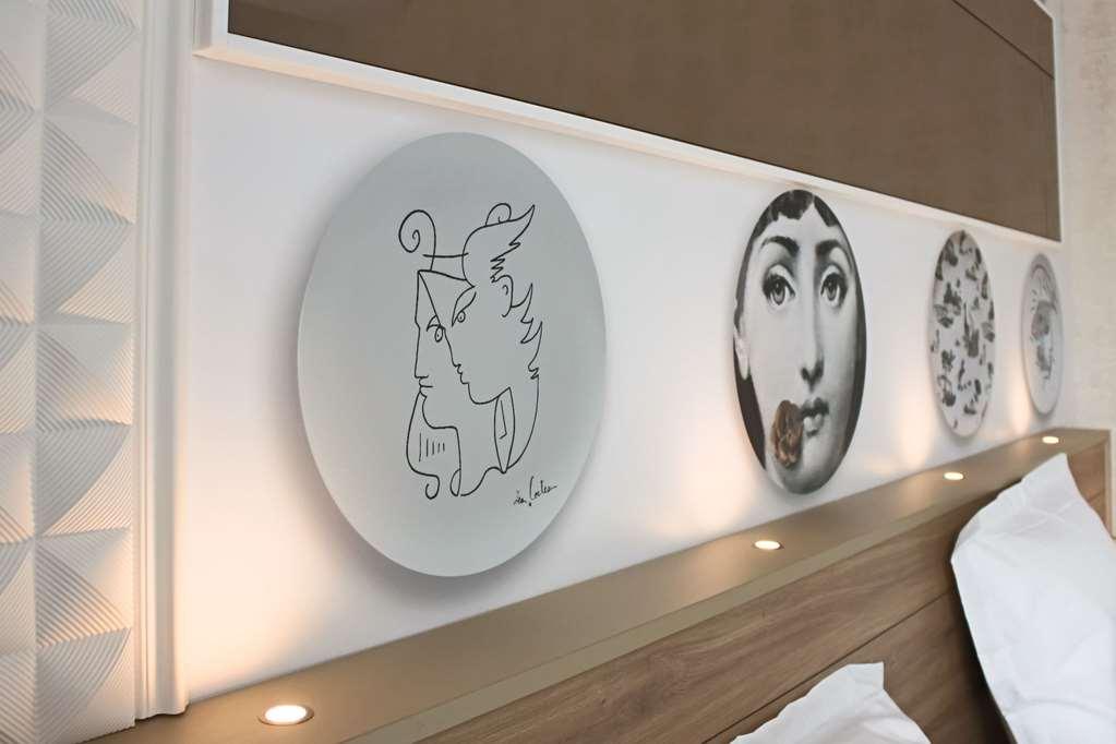 Brit Hotel Limoges Centre Gare Room photo